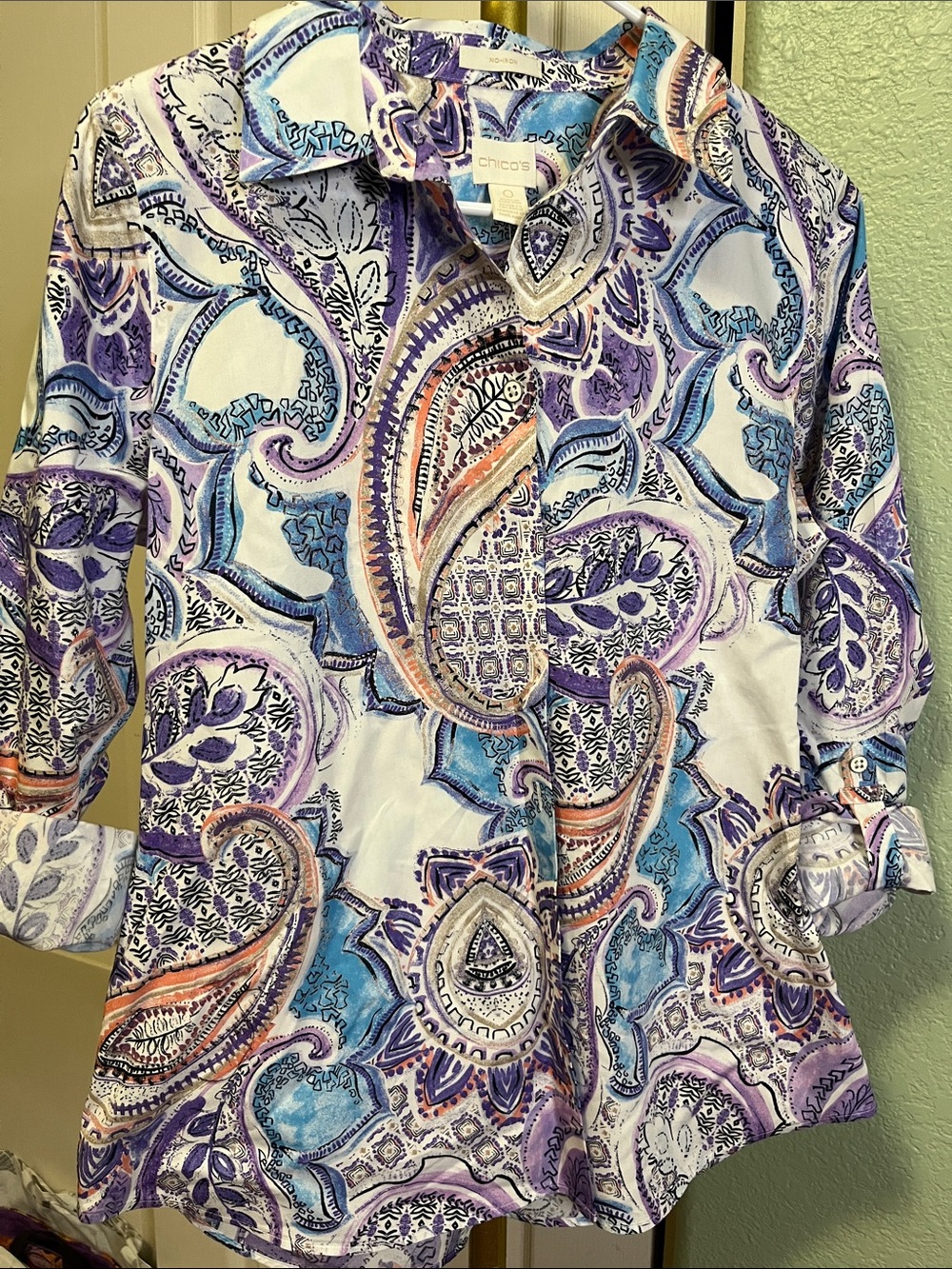 NWT Chicos Effortless Mystic Pop Button down shirt womens Size 0